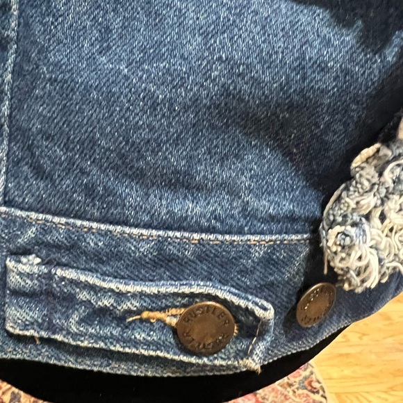 1980s Unique Ladies Denim Jacket with appliqués & metal stars - Picture 16 of 16